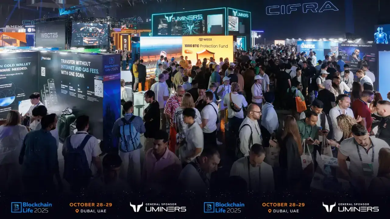 منتدى Blockchain Life 2025 في دبي يحصد رقم قياسي جديد بـ عدد قارب 17 الف مشارك